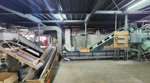 繭を乾燥させる乾燥機4