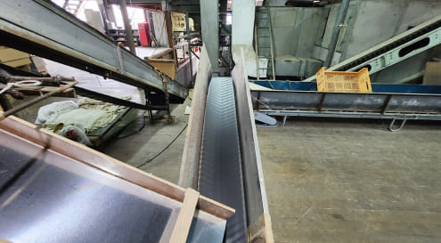 繭を乾燥させる乾燥機5