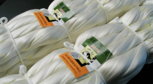 碓氷製糸の納品時2