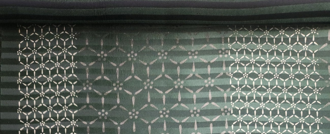 京友禅ジャガードの生地の写真