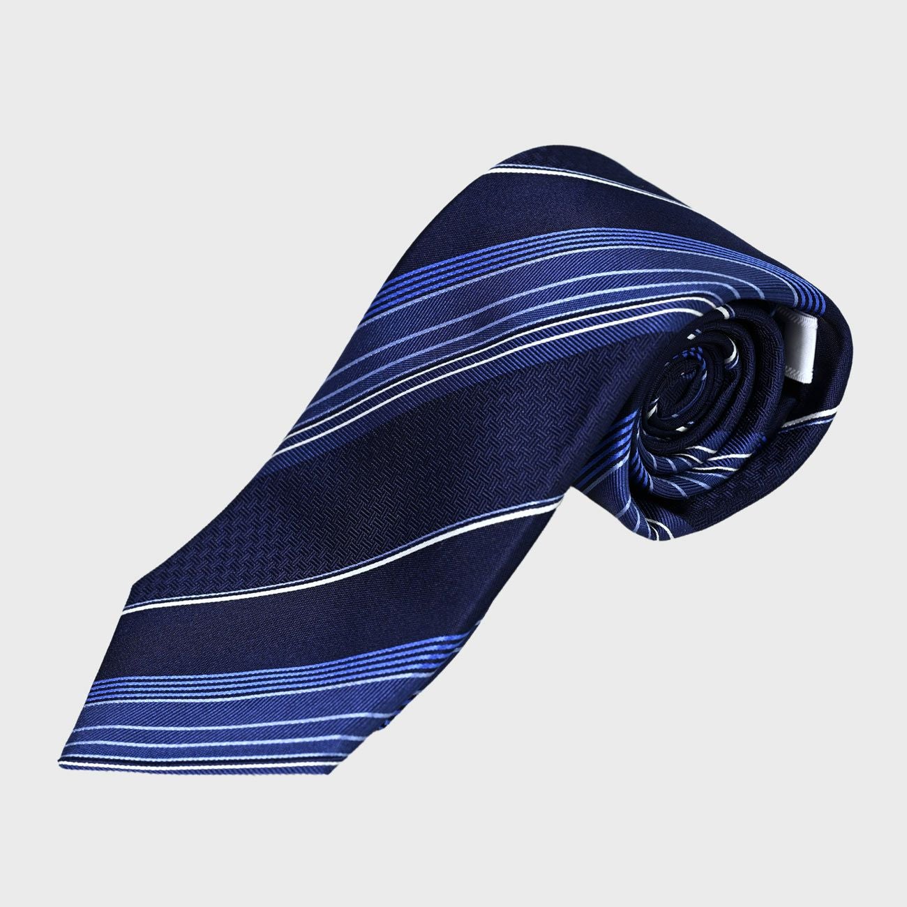 000000000027-01.jpg?size=l&w=