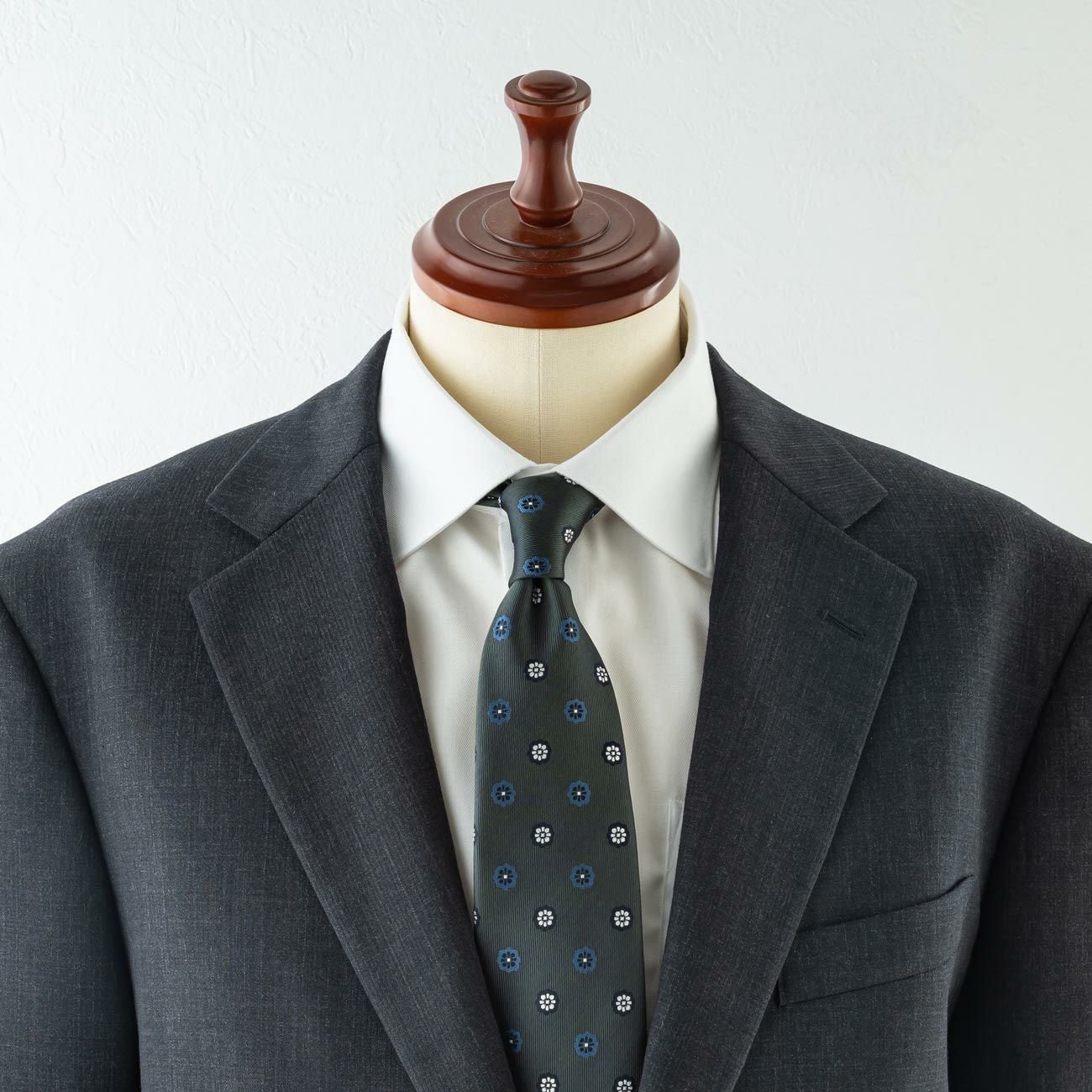 KINSHOKUネクタイ 西陣織レトロ花小紋・グリーン