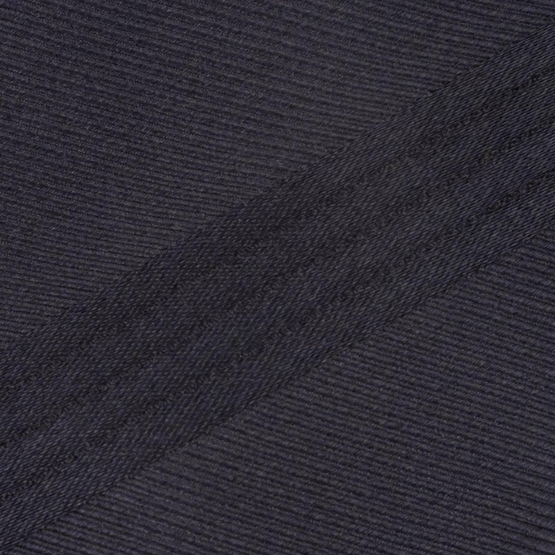 ROYTOUCHネクタイ ソリッド凹凸ストライプ・ネイビーのアップ画像